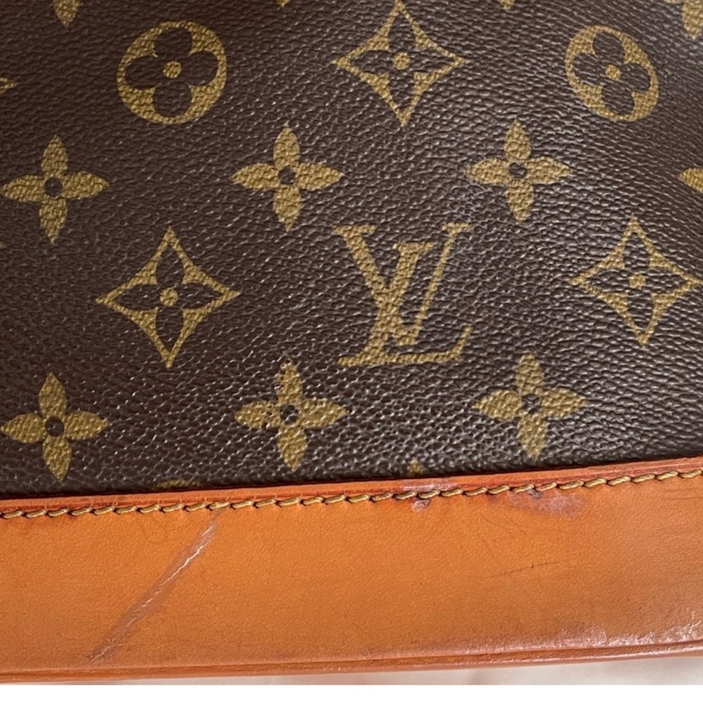 🔥Authentic Louis Vuitton Alma PM Monogram Handbag🔥 - Picture 10 of 15